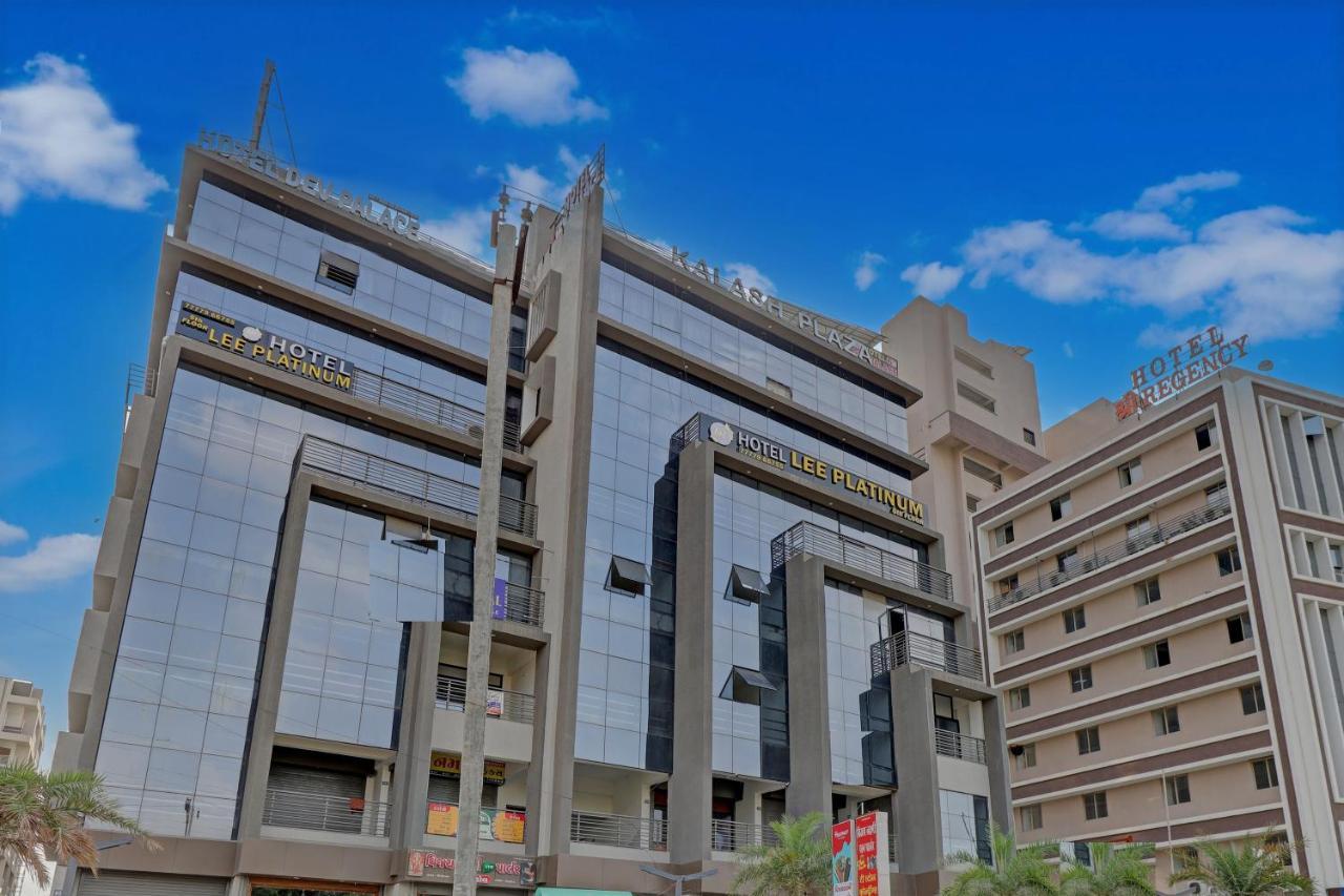 Hotel Lee Platinum Ahmedabad Luaran gambar